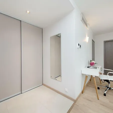 8Era Business Executive Rotermanni Apartments Tallinn Exterior photo