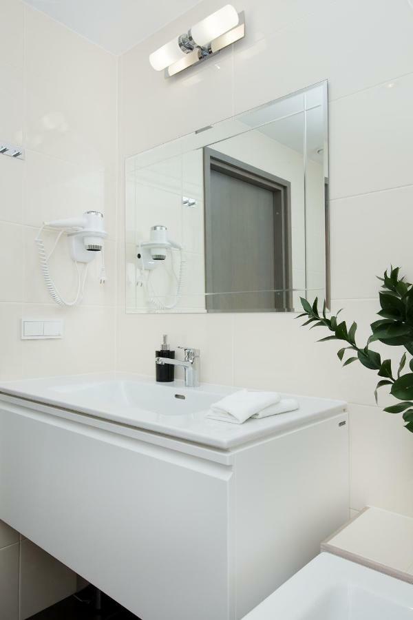 8era Business Executive Rotermanni * Tallinn